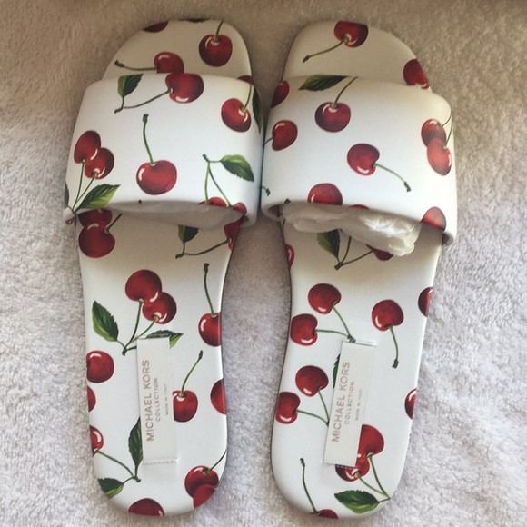 🍒MICHAEL KORS CHERRY SANDALS🍒 - Picture 15 of 16